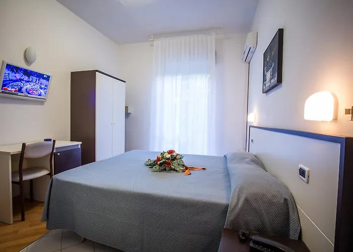 Отель Caraibi 3*